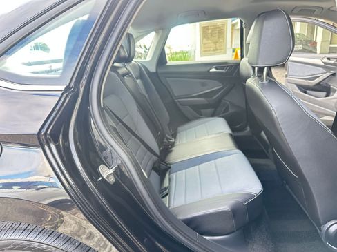 Used 2025 Volkswagen Jetta SE image 44