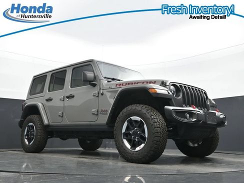 Used 2022 Jeep Wrangler Unlimited Rubicon w/ Dual Top Group AWD/4WD image 24