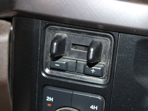 Used 2024 Ford F250 King Ranch w/ Chrome Package image 50