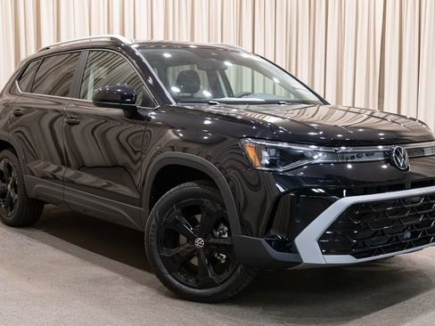 New 2026 Volkswagen Taos SEL AWD/4WD image 2