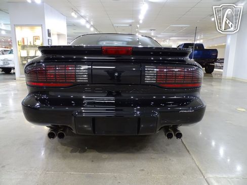 Used 1995 Pontiac Firebird Coupe image 12