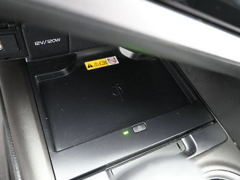 Used 2022 Toyota Camry XLE w/ Cold Weather Package FWD image 32