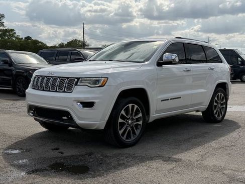 Used 2017 Jeep Grand Cherokee Overland image 4