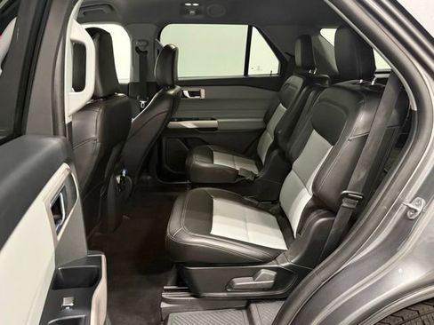 Certified 2024 Ford Explorer XLT w/ Equipment Group 202A AWD/4WD image 32