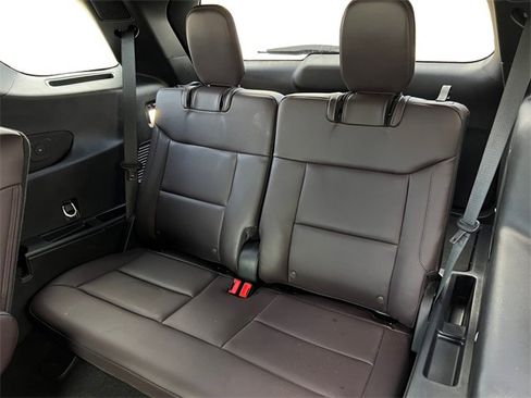 Certified 2025 Ford Explorer Platinum w/ Ultimate Package image 20