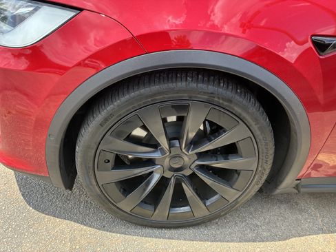 Used 2022 Tesla Model X AWD/4WD image 2