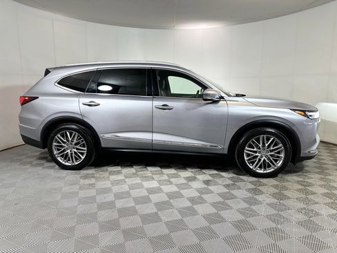 Used 2023 Acura MDX SH-AWD w/ Advance Package image 8
