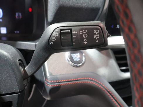 Used 2025 Ford Explorer ST-Line w/ ST-Line Street Pack AWD/4WD image 33