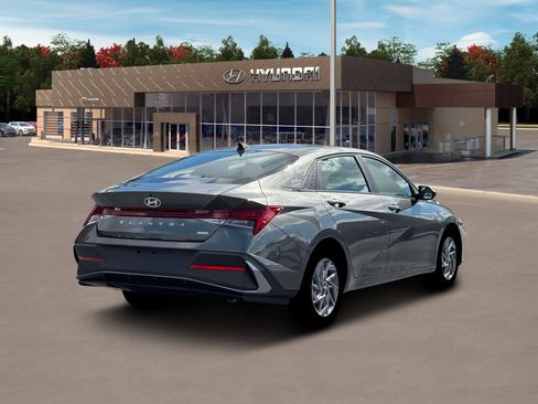 New 2026 Hyundai Elantra Hybrid w/ Cargo Package FWD image 7