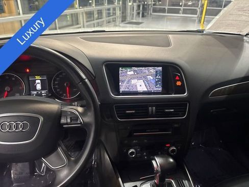 Used 2017 Audi Q5 2.0T Premium Plus w/ Technology Package AWD/4WD image 20