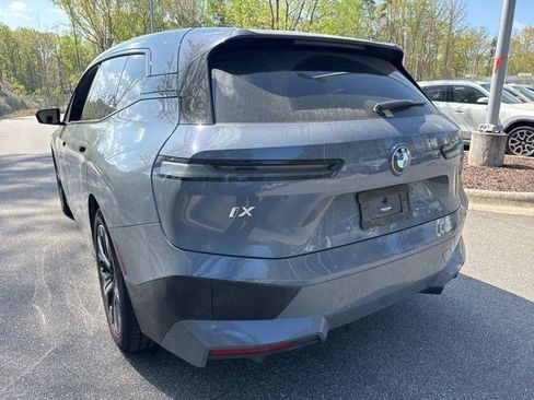 Used 2023 BMW iX xDrive50 w/ Premium Package image 7