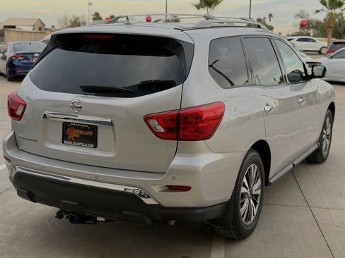 Used 2020 Nissan Pathfinder S image 8