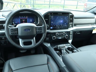 New 2025 Ford F150 Lariat w/ Equipment Group 501A Mid