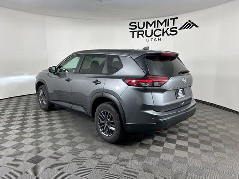 Used 2024 Nissan Rogue S AWD/4WD image 4