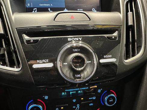 Used 2017 Ford Focus RS image 36