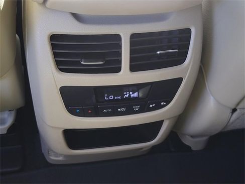 Used 2016 Acura MDX SH-AWD w/ Technology Package image 16