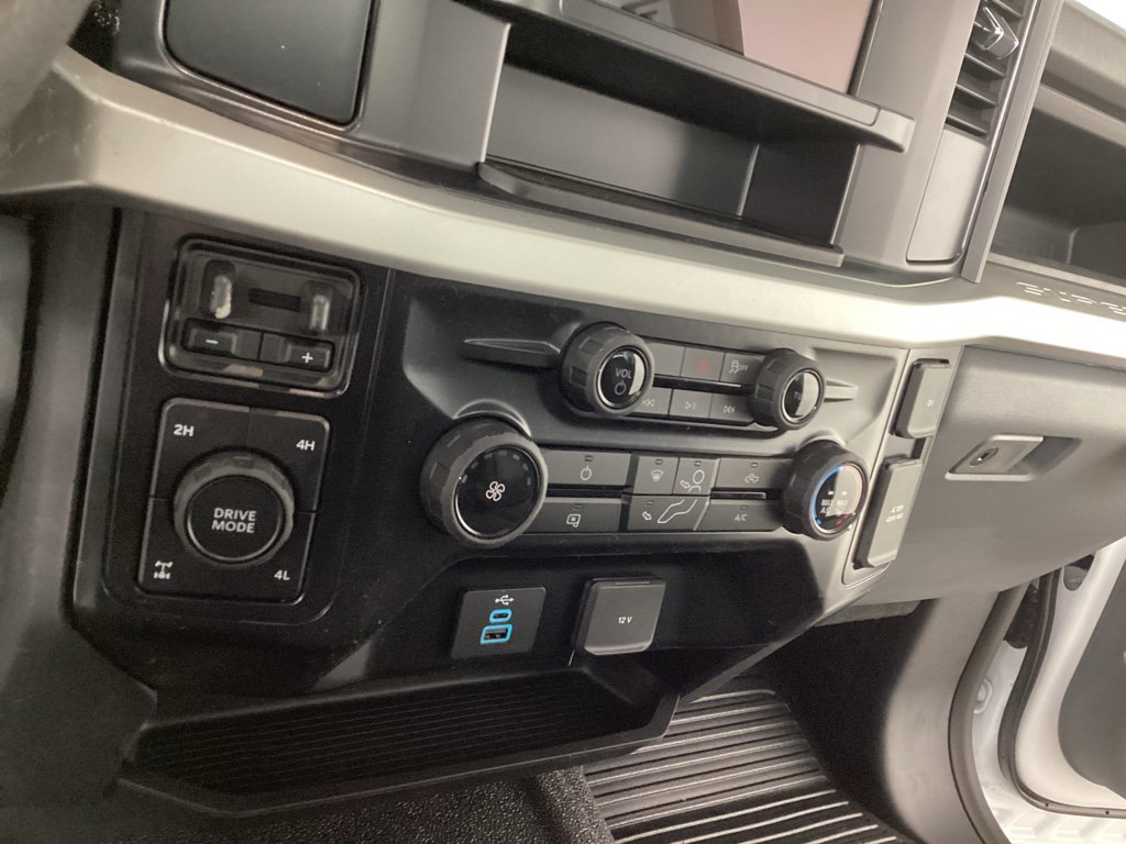 New 2026 Ford F350 XL w/ XL Off-Road Package AWD/4WD image 18