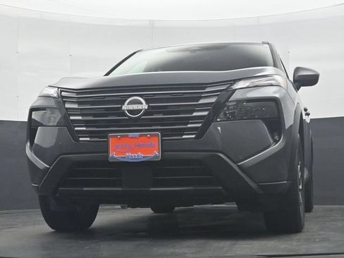 Used 2026 Nissan Rogue SV FWD image 27