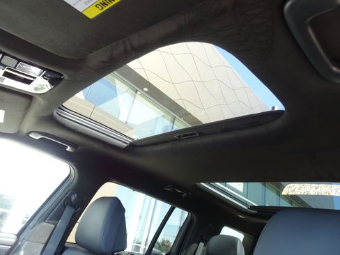 Used 2024 Hyundai Santa Fe Calligraphy image 12