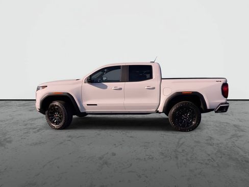 New 2026 GMC Canyon Elevation w/ LPO, Black Badging Package image 5