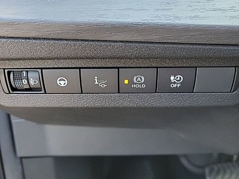 Certified 2023 Nissan Ariya FWD image 25