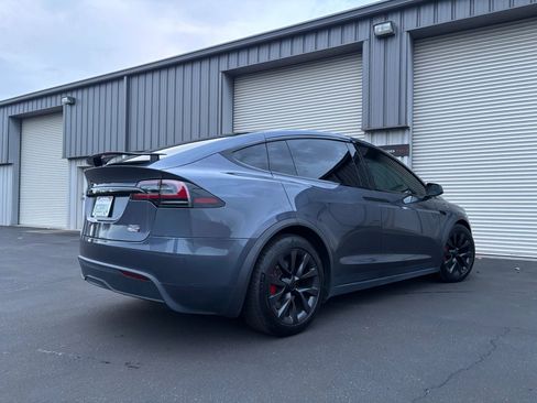Used 2023 Tesla Model X Plaid image 8