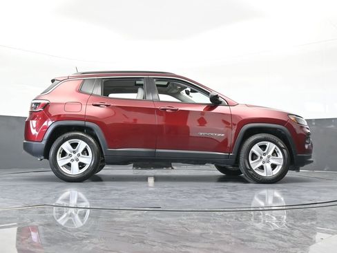 Used 2022 Jeep Compass Latitude w/ Sun and Sound Group image 61