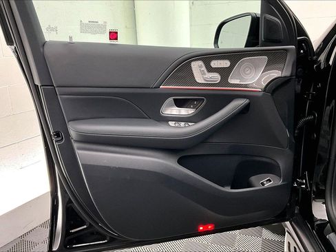 Used 2026 Mercedes-Benz GLE 63 AMG S image 23
