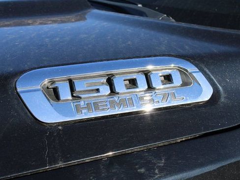 Used 2019 RAM 1500 Laramie image 10