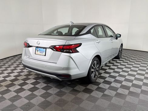 Used 2025 Nissan Versa SV FWD image 9