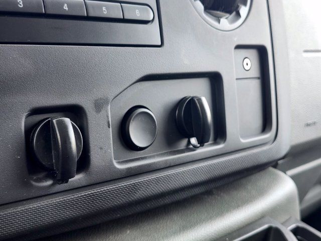 Used 2015 Ford E-350 and Econoline 350 Super Duty w/ Power Windows & Locks Group RWD image 18