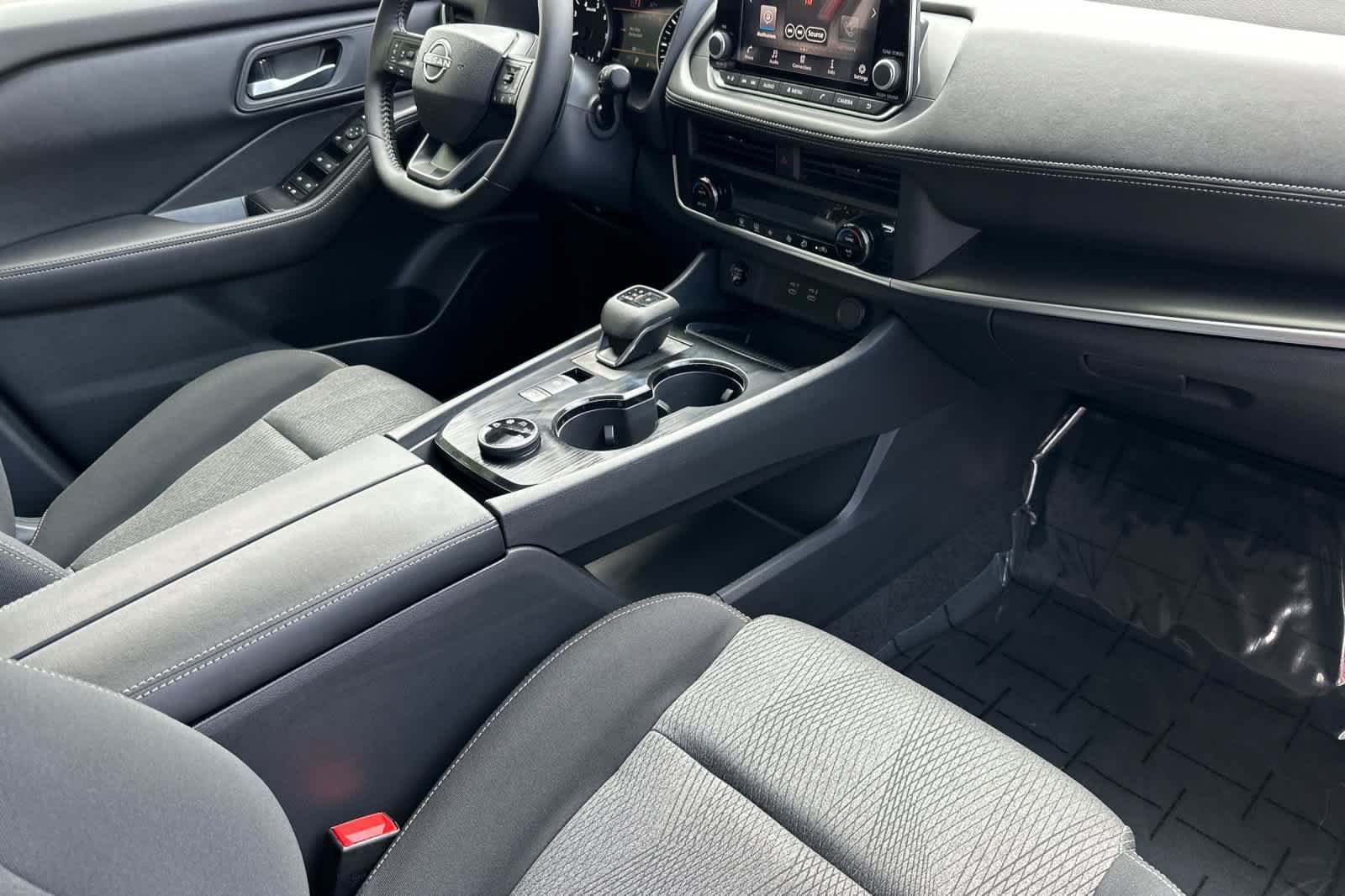 New 2026 Nissan Rogue SV AWD/4WD image 16