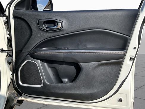 Used 2019 Jeep Compass Limited w/ Safety & Security Group FWD image 25