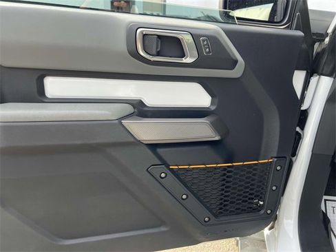 Used 2021 Ford Bronco Badlands image 15