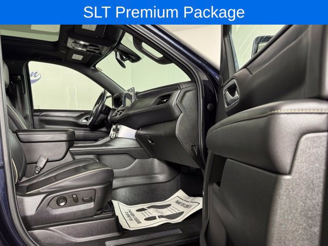 Used 2022 GMC Yukon SLT w/ SLT Premium Package AWD/4WD image 17
