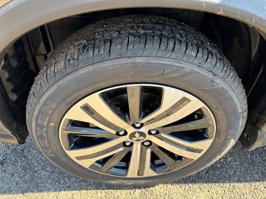 New 2027 Mitsubishi Outlander Sport SE FWD image 38