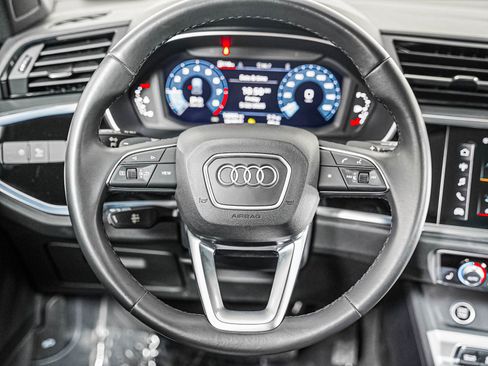 Used 2023 Audi Q3 2.0T Premium w/ Convenience Package AWD/4WD image 12