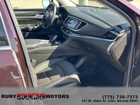 Used 2021 Buick Enclave Avenir w/ Avenir Technology Package image 29