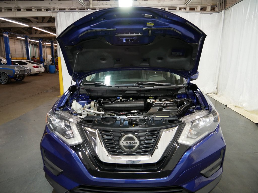 Used 2018 Nissan Rogue SV AWD/4WD image 27