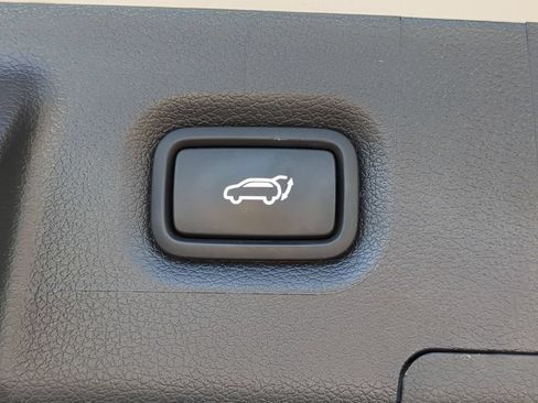 Used 2022 Hyundai Santa Fe Limited FWD image 10