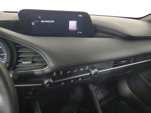 Used 2022 MAZDA MAZDA3 s FWD image 13