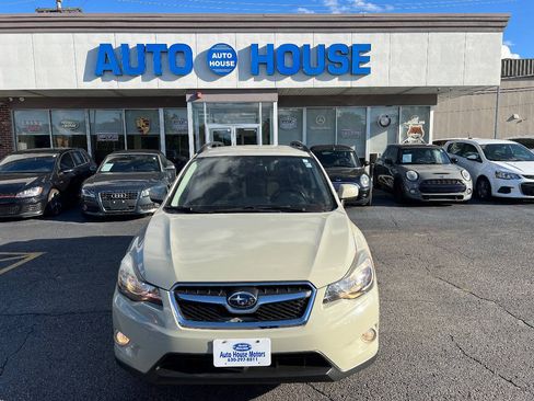 Used 2014 Subaru Crosstrek 2.0i Premium AWD/4WD image 2