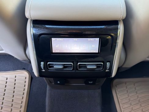 Used 2023 Lincoln Aviator Reserve w/ Equipment Group 201A image 16