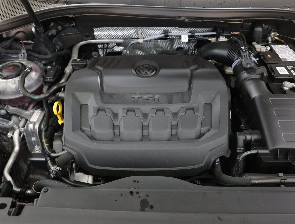Used 2021 Volkswagen Tiguan SE R-Line FWD image 29