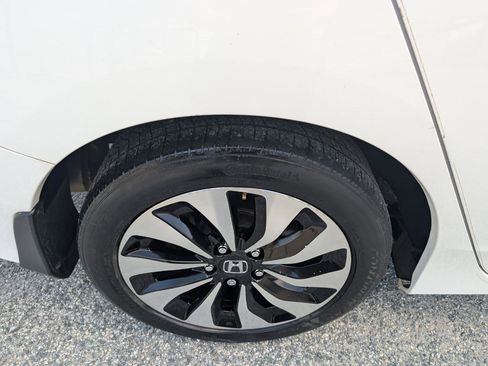Used 2015 Honda Accord EX-L image 5