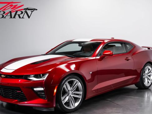 Used 2016 Chevrolet Camaro SS RWD image 1