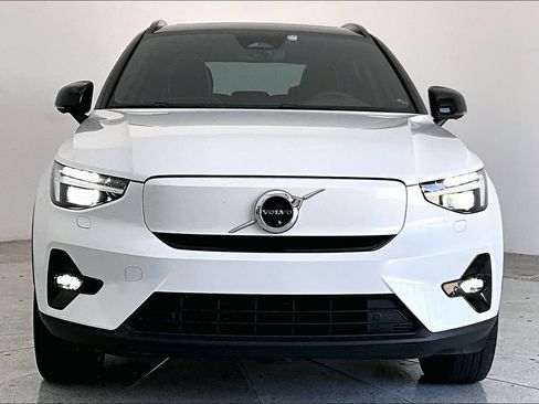 Used 2023 Volvo XC40 Recharge Ultimate AWD/4WD image 3