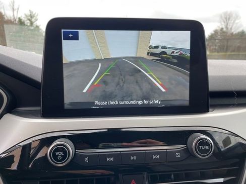 Certified 2021 Ford Escape SE w/ SE Sport Appearance Package image 33