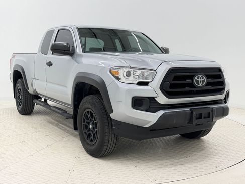 Used 2022 Toyota Tacoma SR w/ SX Package image 7