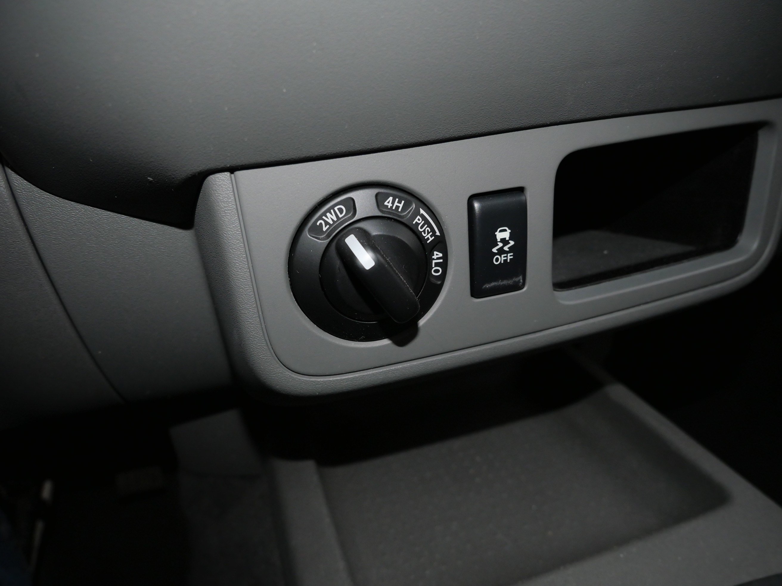 Used 2019 Nissan Frontier SV AWD/4WD image 28